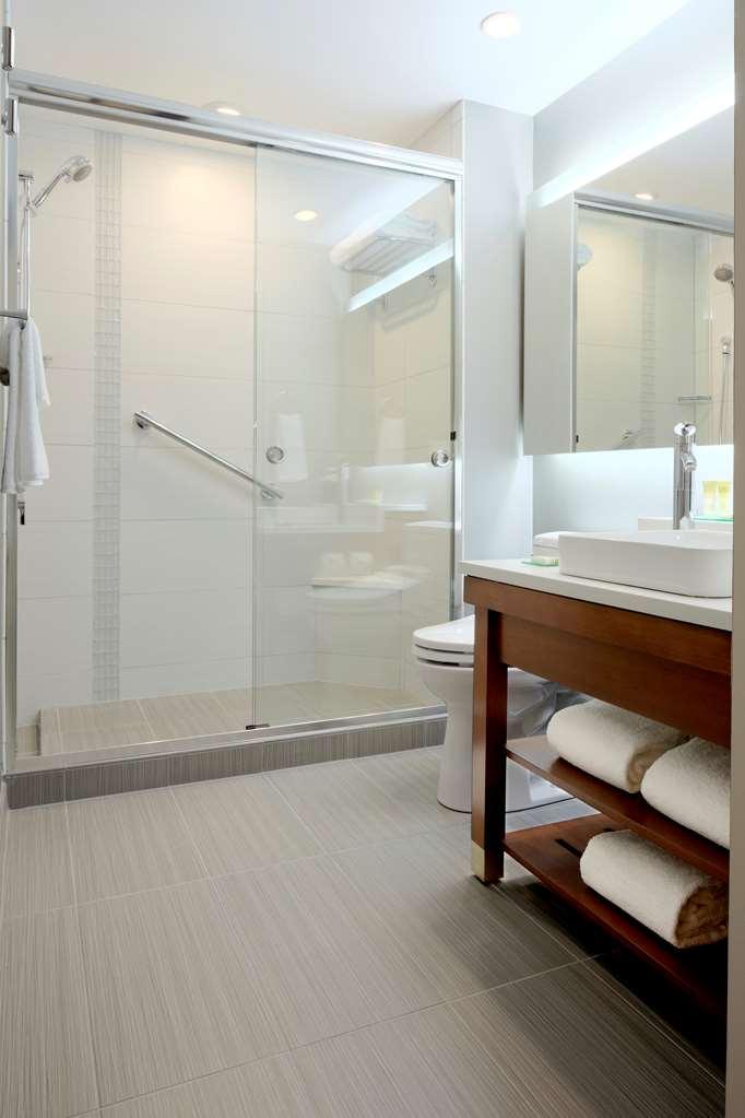 Hyatt House Indianapolis Hotel