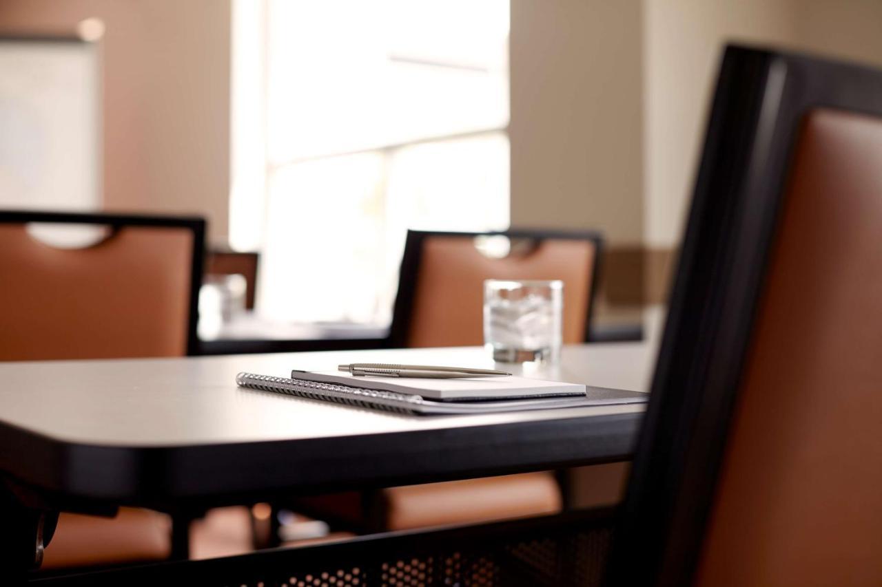Hyatt House Indianapolis Hotel Fishers