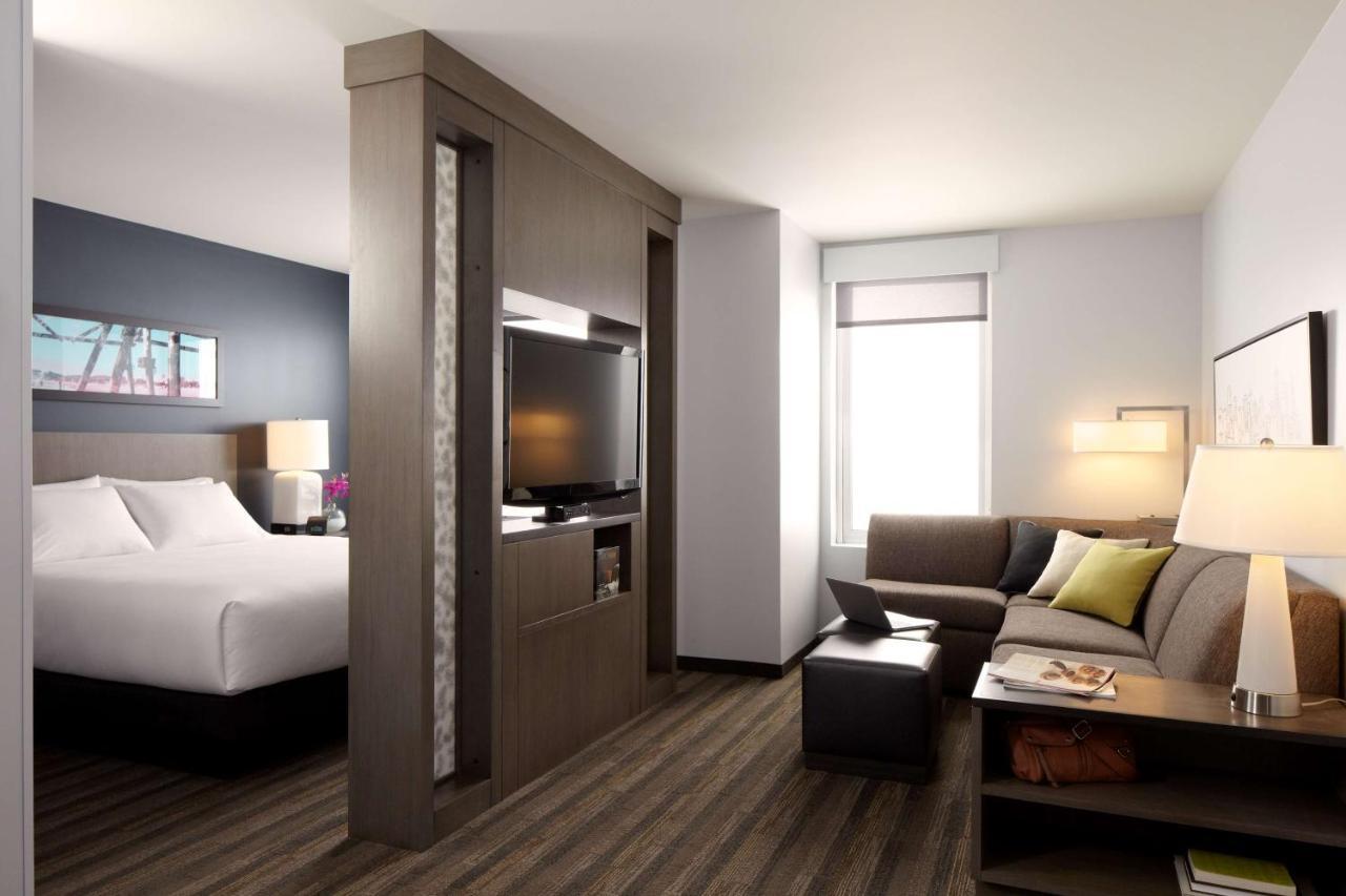 Hyatt House Indianapolis Hotel 3*